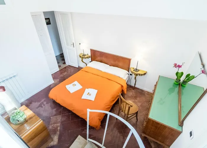 Navona Square Apartment *