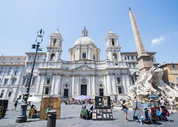 Navona Square Apartment *