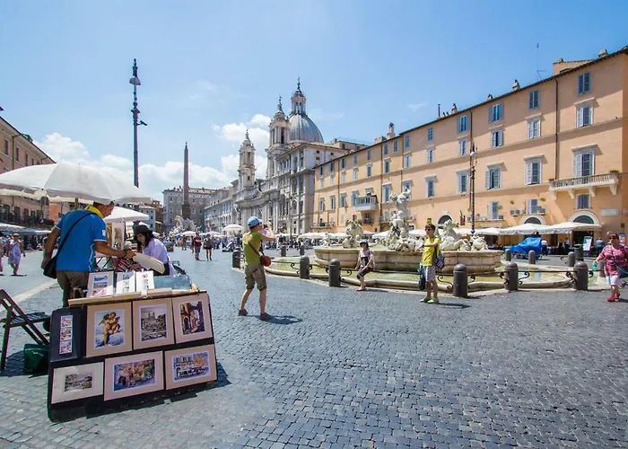 Navona Square Apartment *